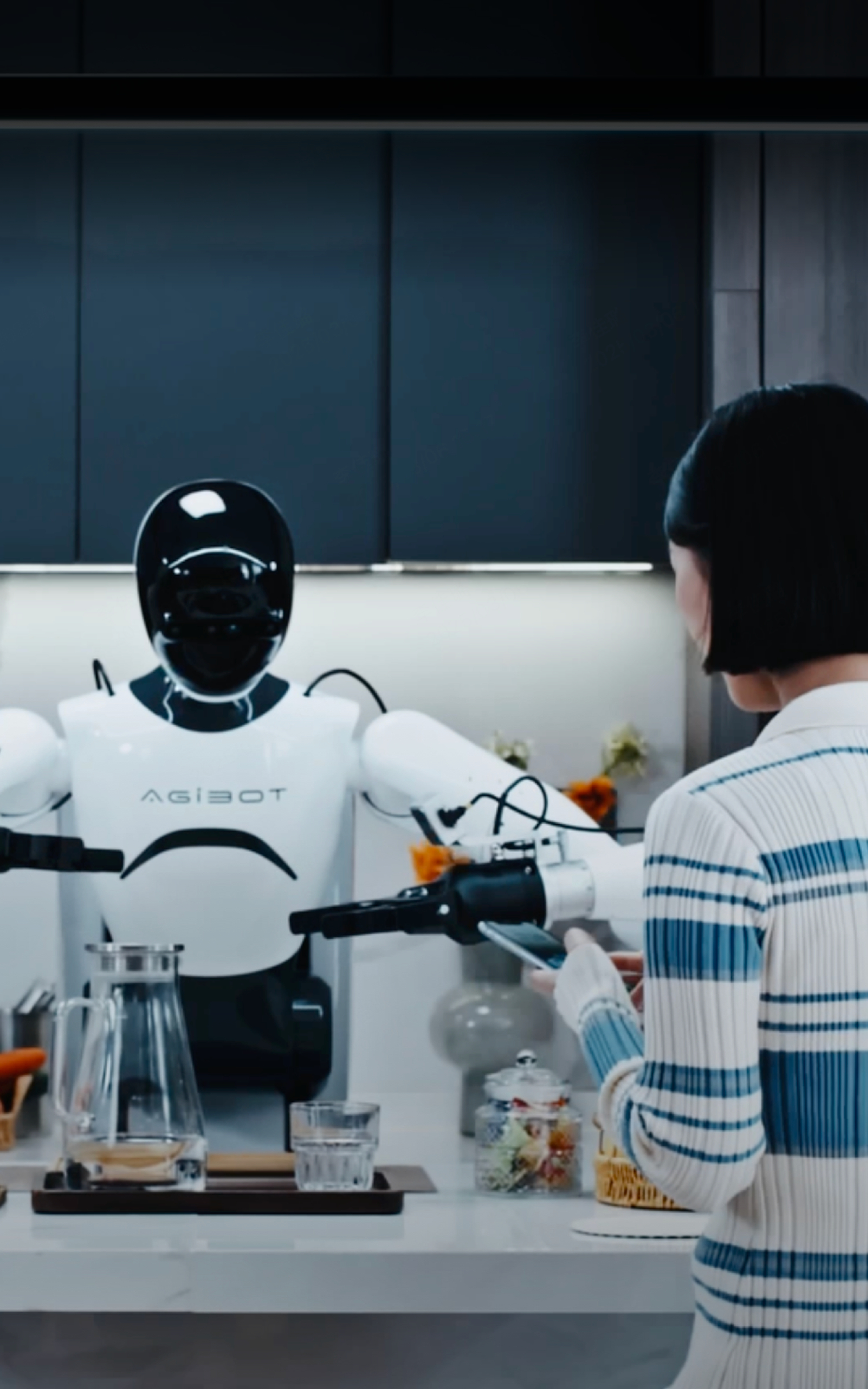 行业首款！米兰·(milan)发布具身智能一站式开发平台Genie Studio